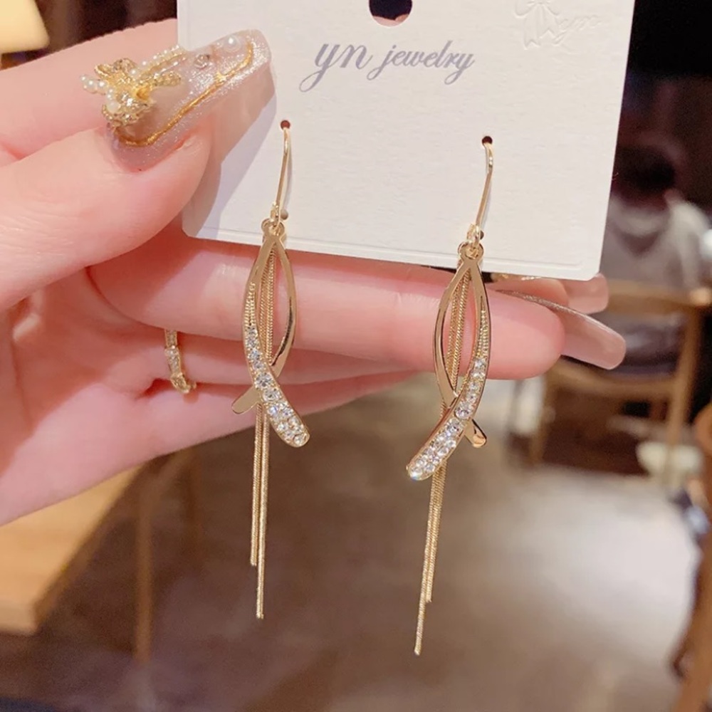 New 18k gold plated luxury earrings - Picture 3 of 5